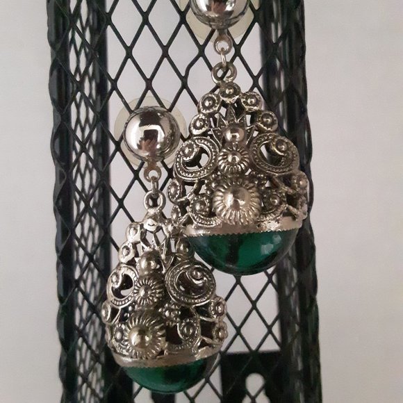 Emerald Green Glass Cabochon Drop Dangle Silver Tone Earrings - Picture 1 of 5